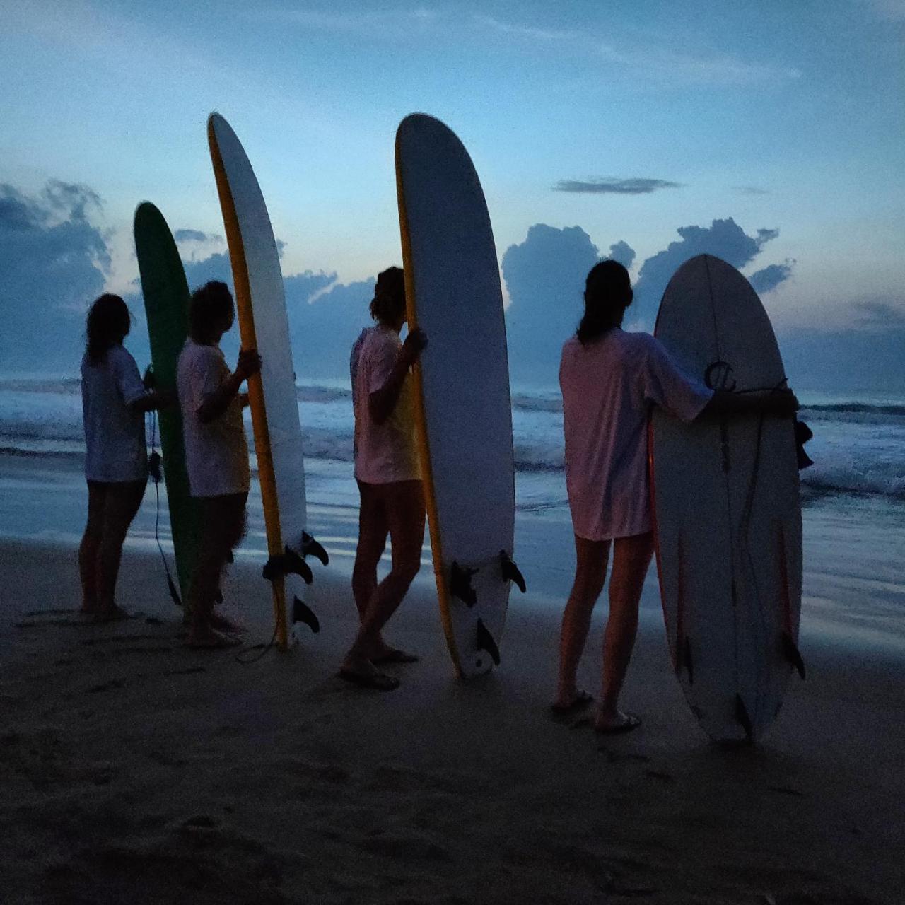 Serenity Haven Lodge Busua エクステリア 写真