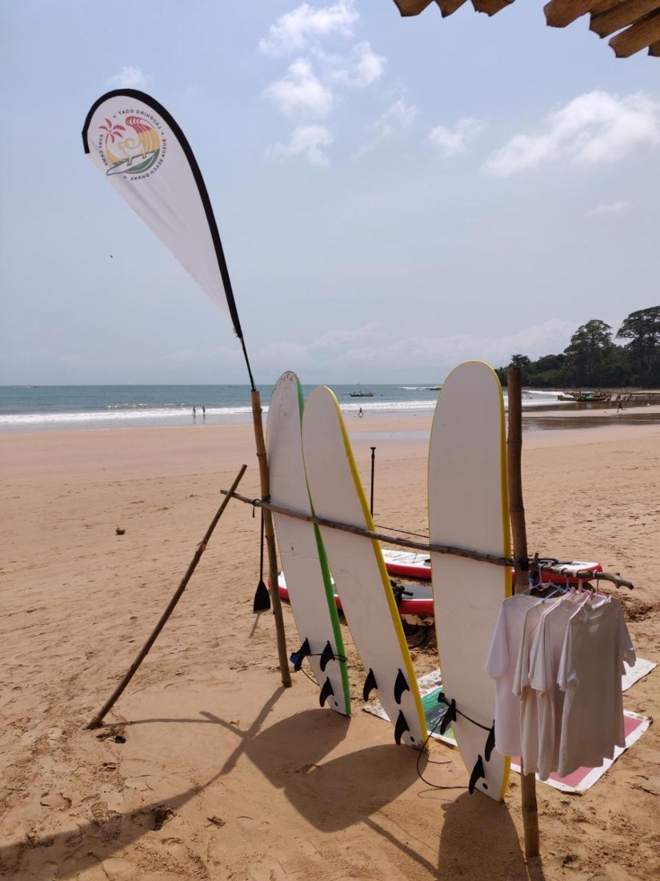 Serenity Haven Lodge Busua エクステリア 写真
